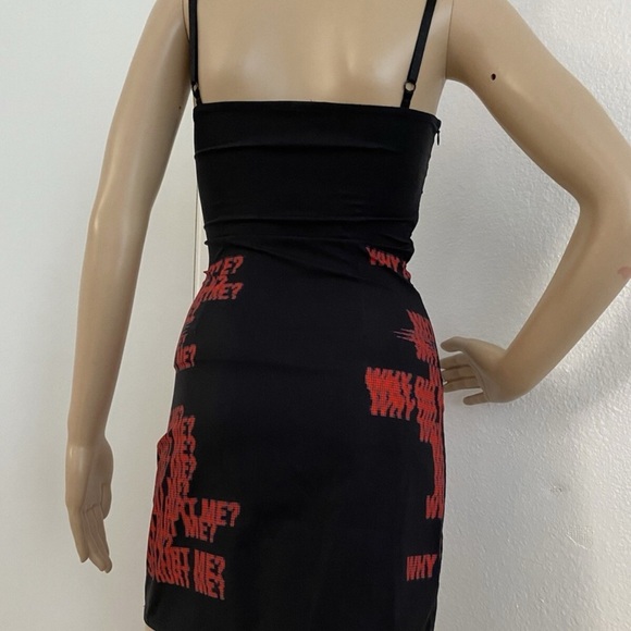 Black and Red Graphic Dress Hot Topic - Picture 7 of 10